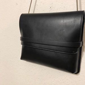 Chain Urban Outfitters Crossbody